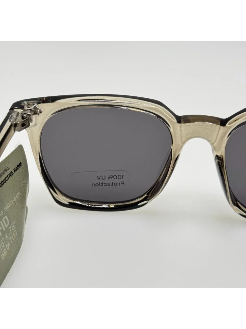 Goodfellow Sunglasses 090047117F00331625Q2/22
